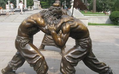 摔跤人物廣場(chǎng)玻璃鋼仿銅雕