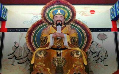 玻璃鋼彩繪大型寺廟供奉神佛泰山神東岳大帝雕塑