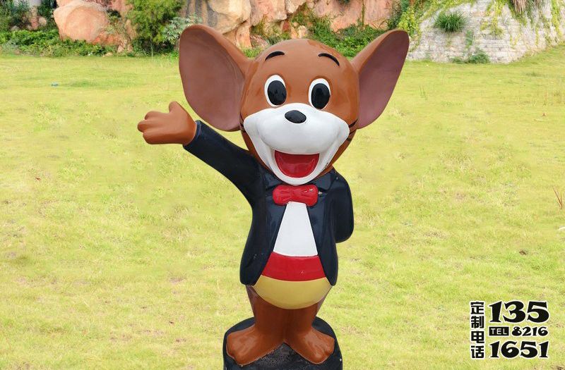 游樂場草坪玻璃鋼卡通老鼠雕塑 游樂場草坪玻璃鋼卡通老鼠雕塑