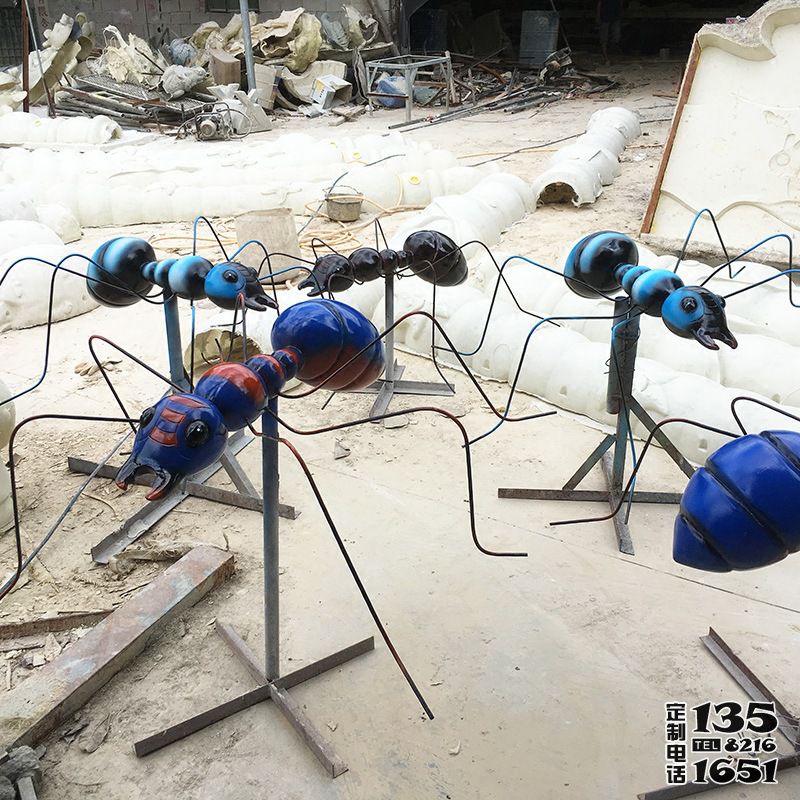 兒童游樂園擺放噴漆彩繪玻璃鋼螞蟻雕塑 兒童游樂園擺放噴漆彩繪玻璃鋼螞蟻雕塑