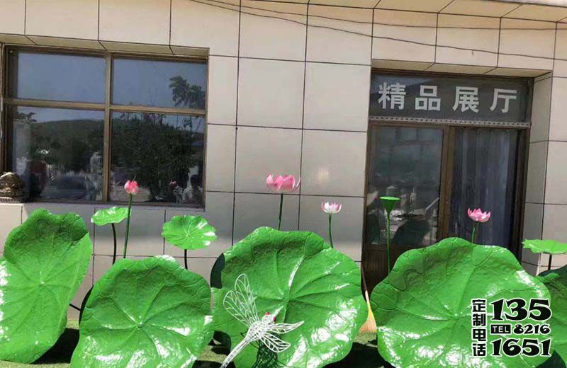 景區(qū)玻璃鋼彩繪仿真植物荷葉荷花雕塑 景區(qū)玻璃鋼彩繪仿真植物荷葉荷花雕塑