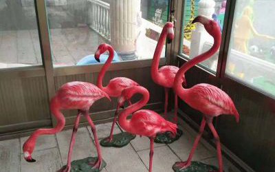 動(dòng)物園玻璃鋼彩繪仿真動(dòng)物火烈鳥雕塑