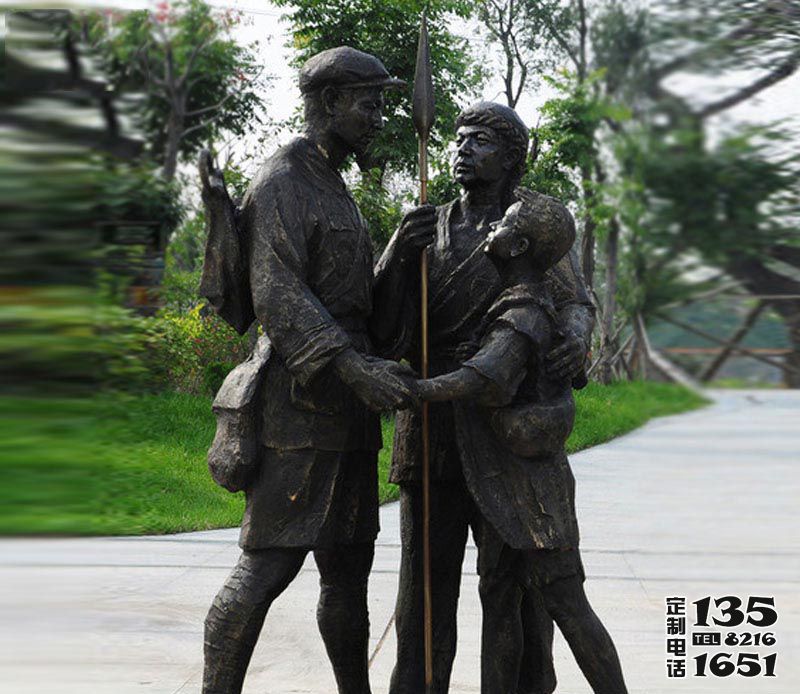 廣場(chǎng)玻璃鋼仿銅創(chuàng)意農(nóng)民和八路軍的雕塑 廣場(chǎng)玻璃鋼仿銅創(chuàng)意農(nóng)民和八路軍的雕塑