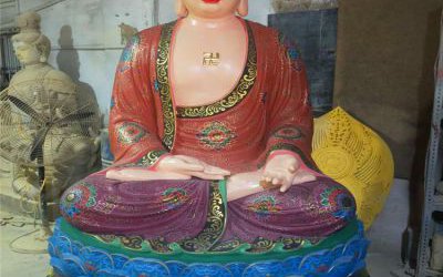 玻璃鋼彩繪戶外景區(qū)大型供奉神佛三寶佛雕塑