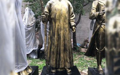 校園名人現代繪畫大師玻璃鋼仿銅齊白石雕塑