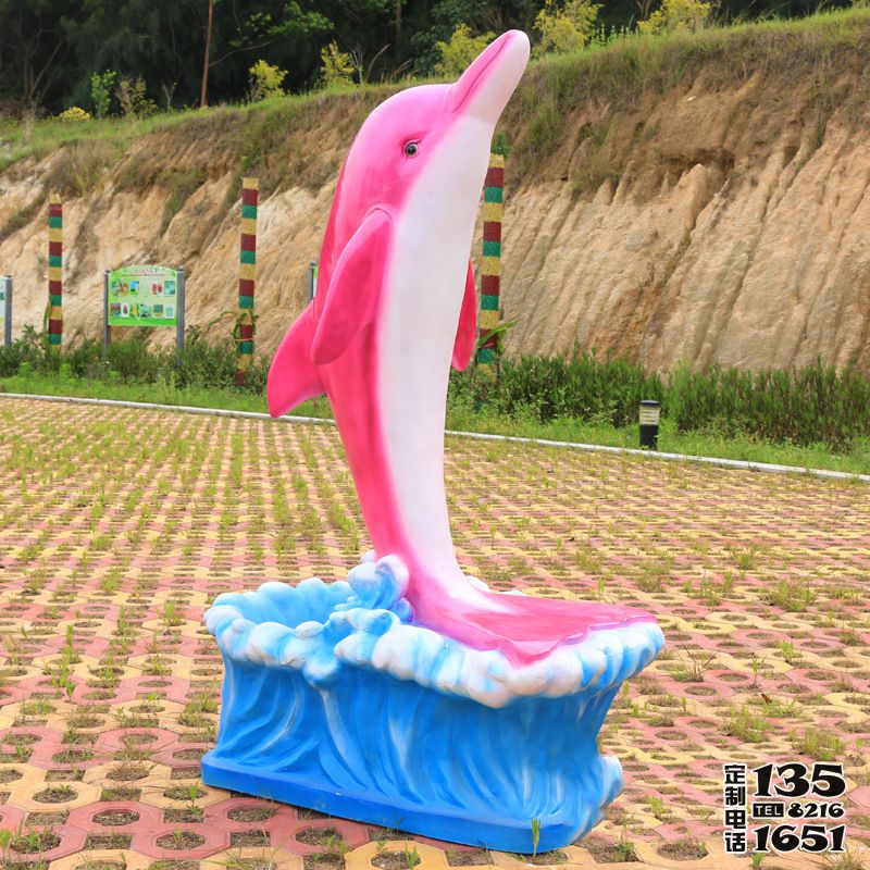 海洋公園玻璃鋼仿真創(chuàng)意彩繪海豚雕塑 海洋公園玻璃鋼仿真創(chuàng)意彩繪海豚雕塑