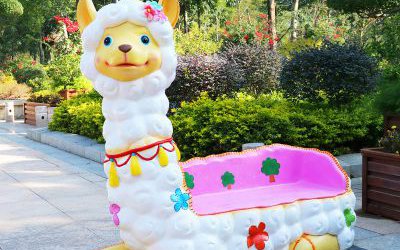 戶外羊駝玻璃鋼卡通動(dòng)物休閑座椅雕塑