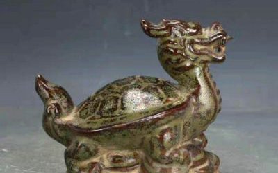 室內擺放的玻璃鋼仿銅龍龜雕塑