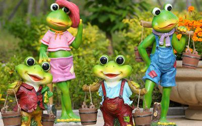 公園廣場玻璃鋼彩繪卡通青蛙雕塑