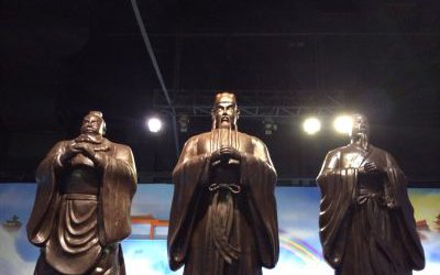 玻璃鋼仿銅景區大型關公雕塑