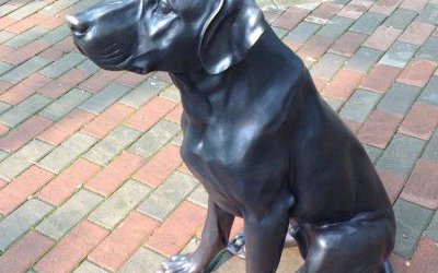 戶外小區(qū)玻璃鋼仿銅狗雕塑