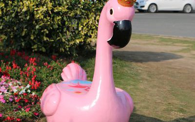 大型仿真火烈鳥(niǎo)動(dòng)物座椅玻璃鋼雕塑戶外廣場(chǎng)卡通裝飾品園林景觀擺件坐椅