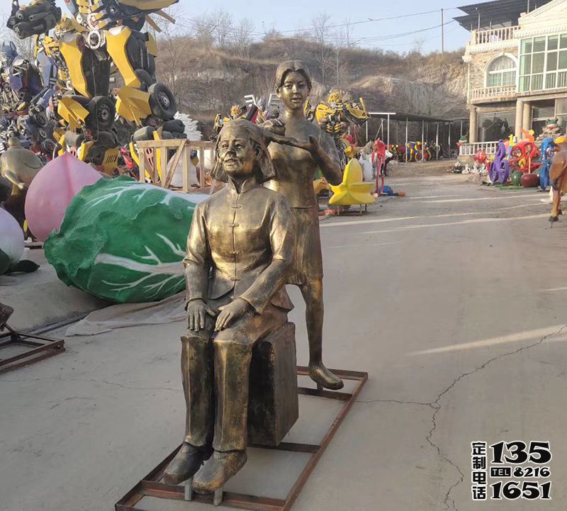 城市街道玻璃鋼仿銅園林戶(hù)外梳頭的人物雕塑